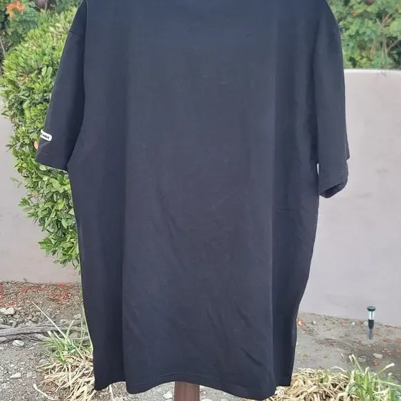 Lucky Charm Embroidered T-shirt - Picture 6 of 8